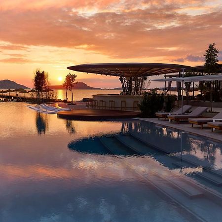 W Costa Navarino (Adults Only) Pylos Bagian luar foto