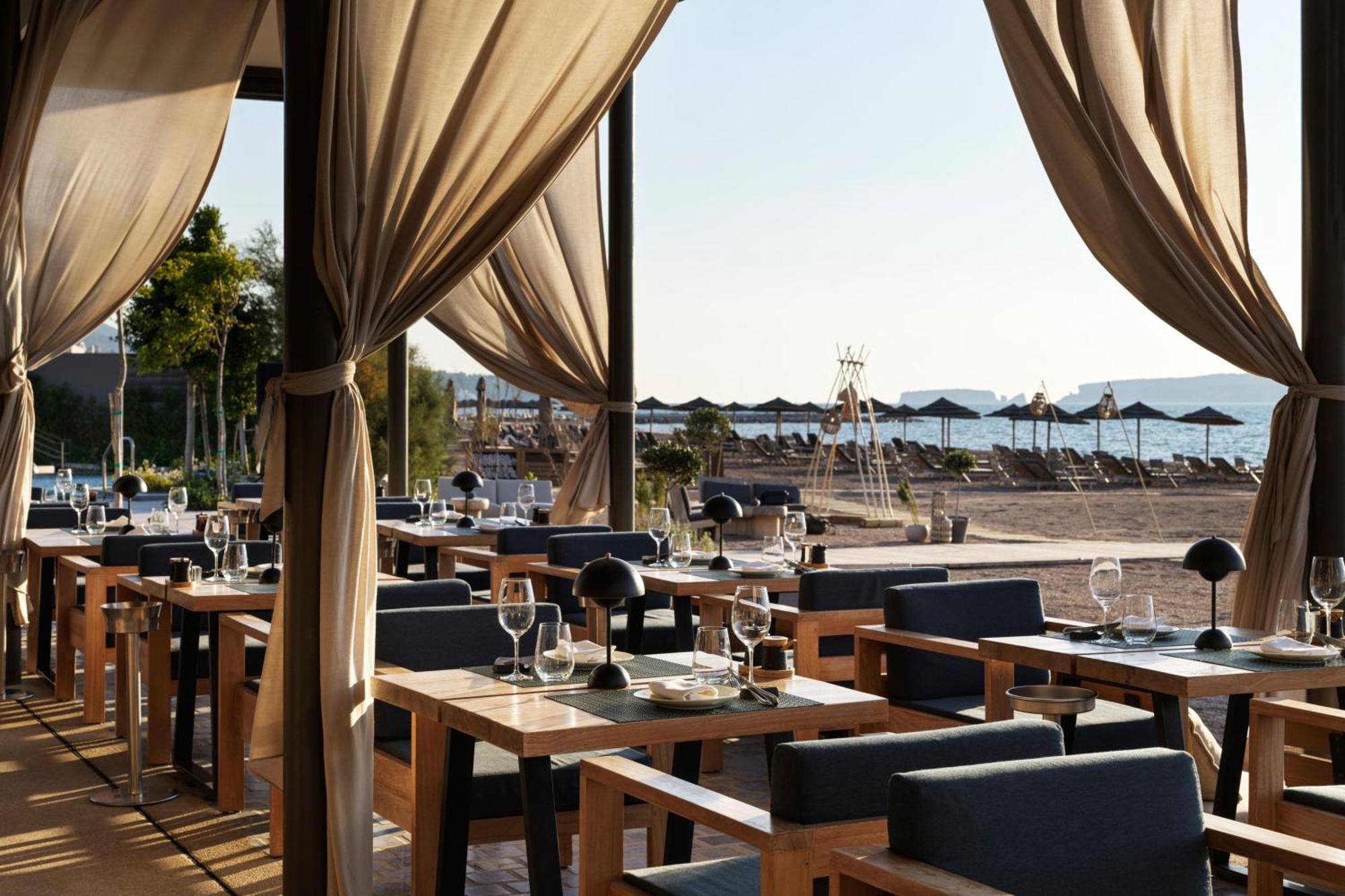 W Costa Navarino (Adults Only) Pylos Bagian luar foto