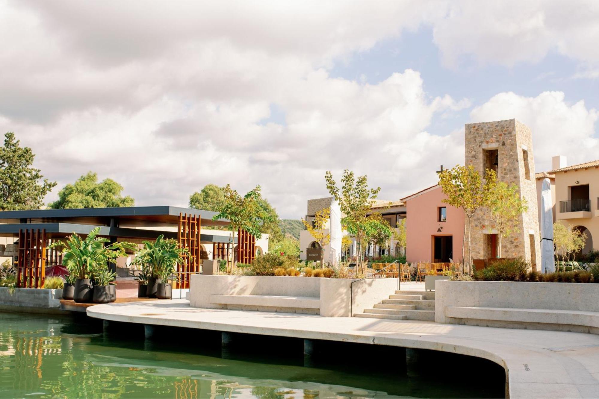 W Costa Navarino (Adults Only) Pylos Bagian luar foto