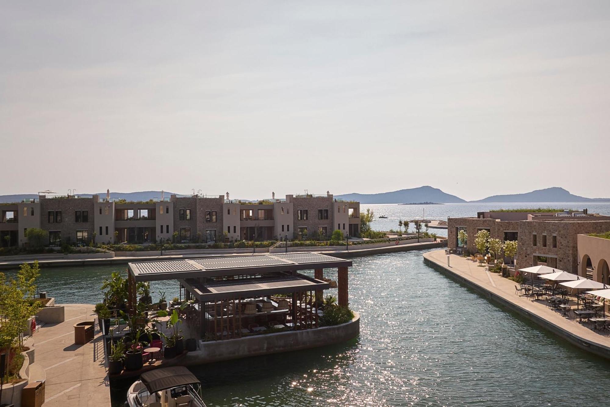 W Costa Navarino (Adults Only) Pylos Bagian luar foto